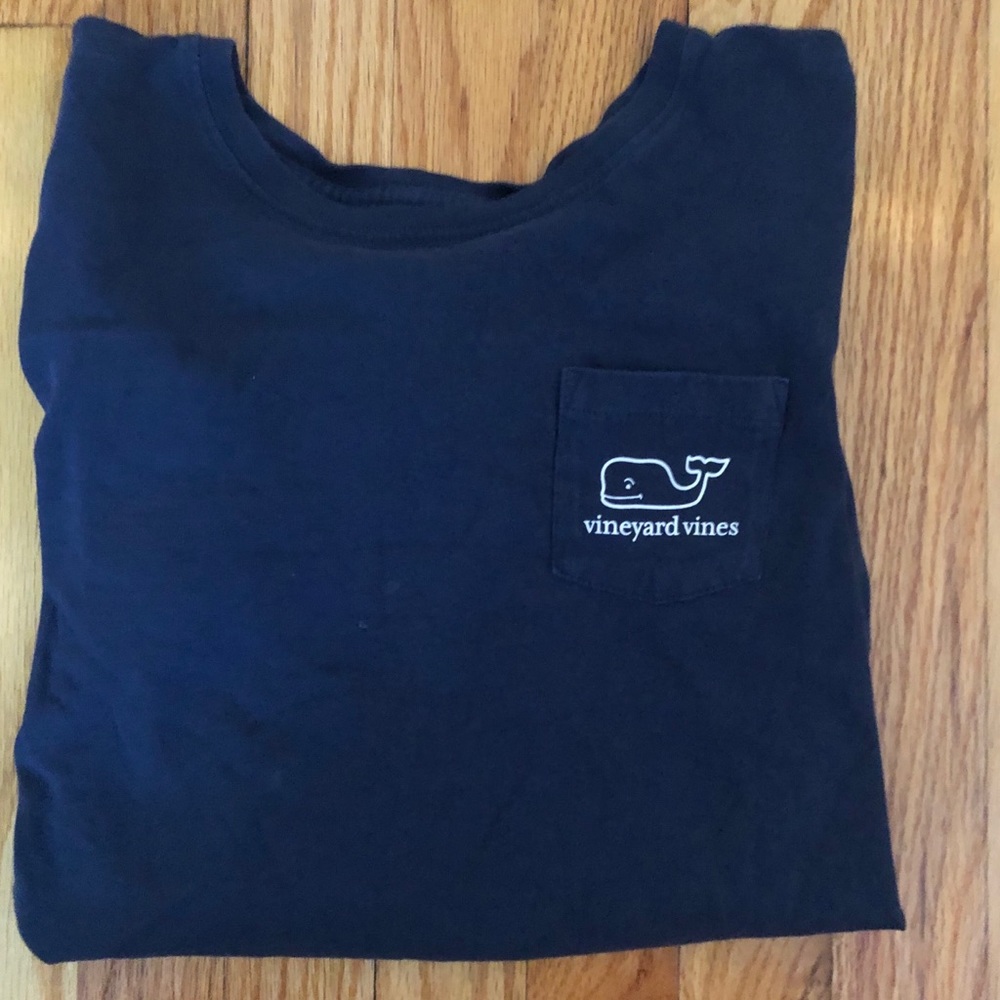Navy Vineyard Vines long sleeve